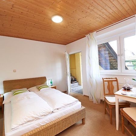 Gaestehaus Achenbach Wonsheim Екстериор снимка